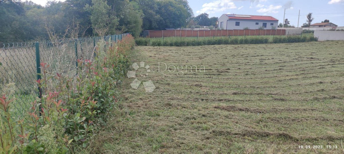 Parcela Naprodaj - ISTARSKA Barban