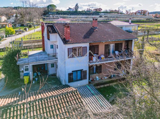 Haus zu verkaufen 284 m² – Kaštel