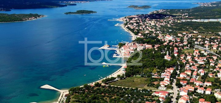 Pozemok na predaj 400 m² – Sveti Filip I Jakov