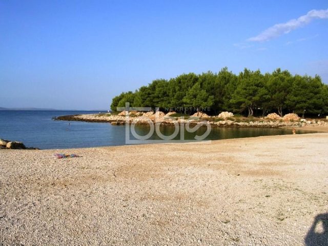 Terrain à vendre 35000 m² – Vir