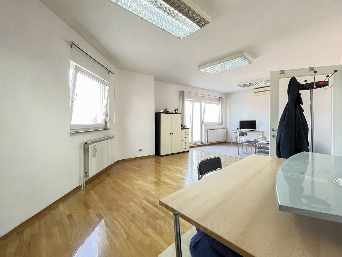 Appartement À vendre - GRAD ZAGREB ZAGREB