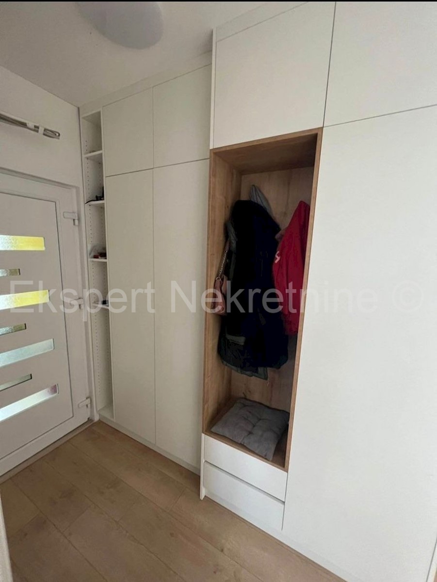 Flat For sale - SPLITSKO-DALMATINSKA KAŠTELA