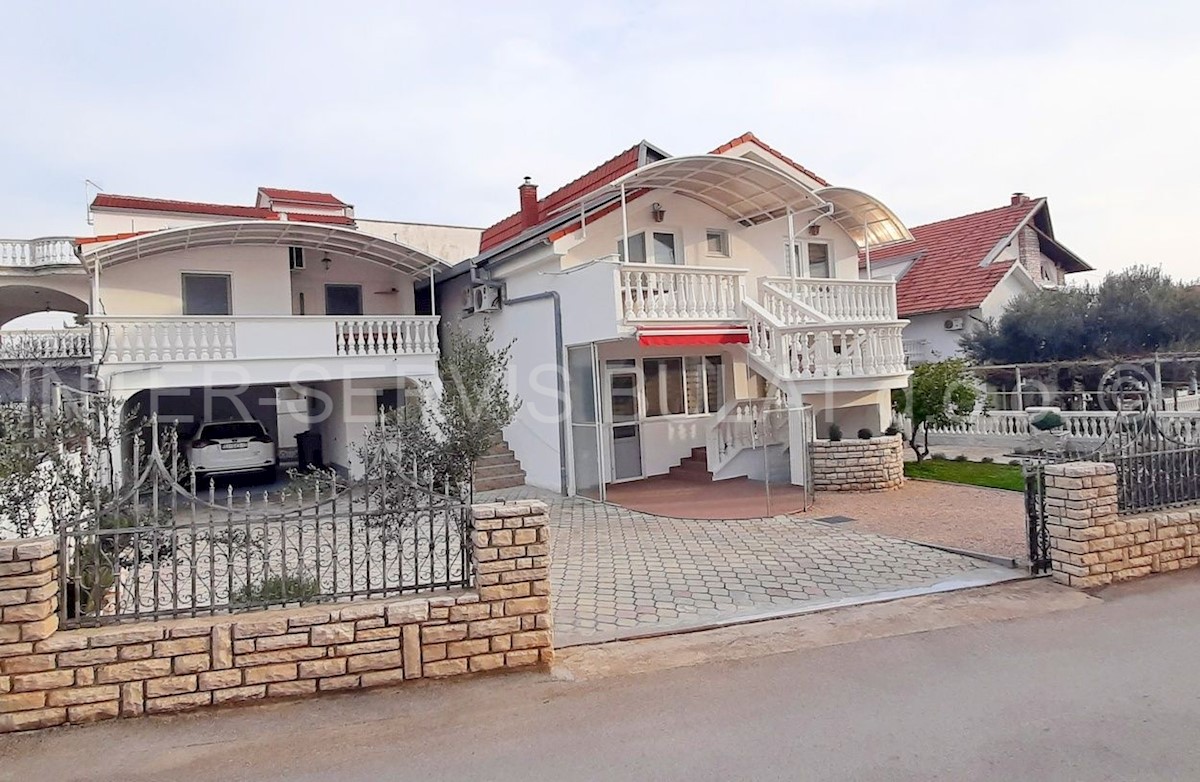 House For sale - ŠIBENSKO-KNINSKA TRIBUNJ