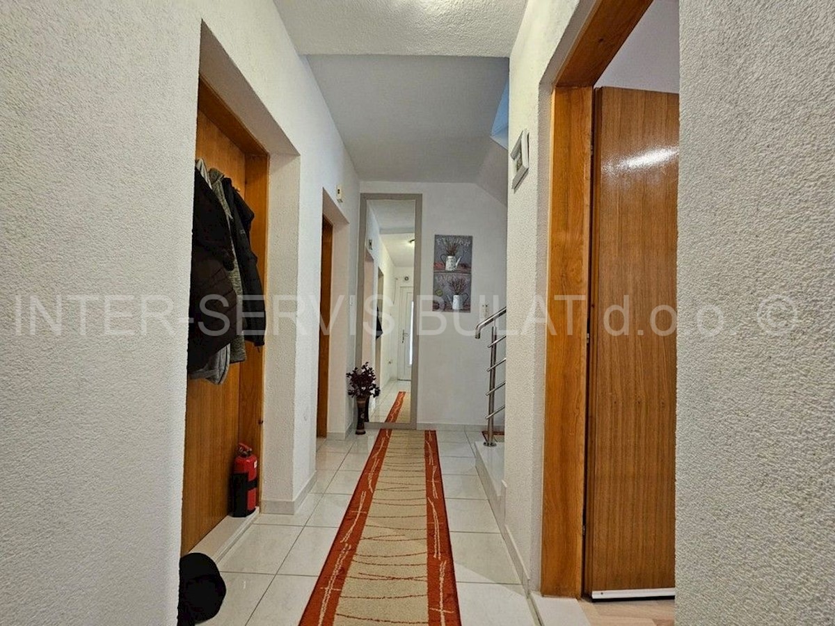 House For sale - ŠIBENSKO-KNINSKA TRIBUNJ