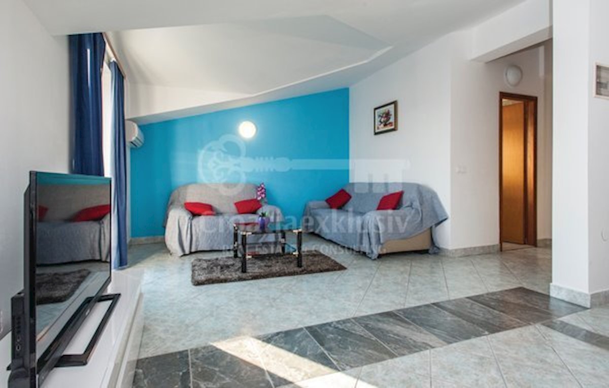Haus Zu verkaufen - ŠIBENSKO-KNINSKA ROGOZNICA