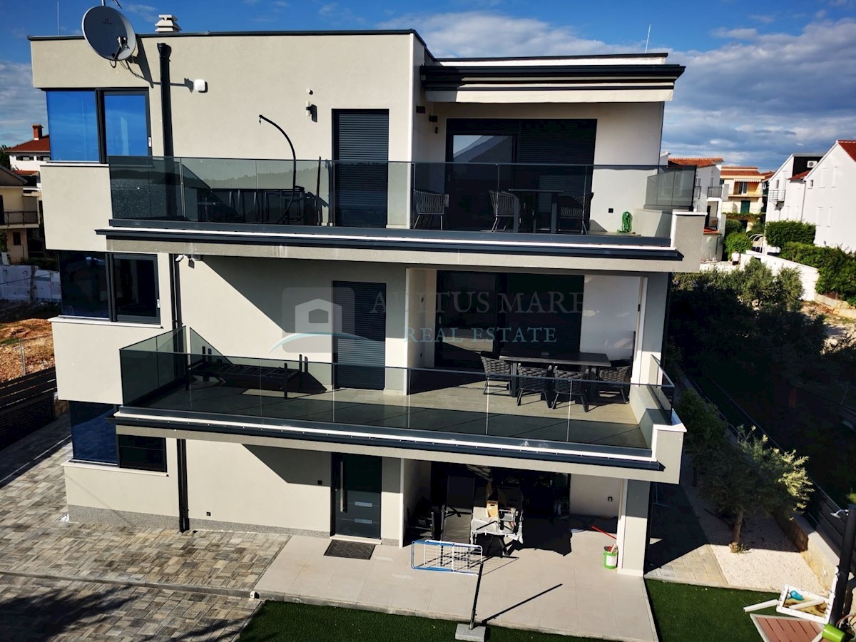 Apartment Zu verkaufen - ŠIBENSKO-KNINSKA VODICE