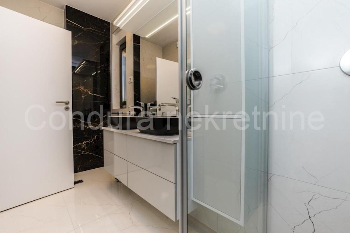 House For sale - ZADARSKA NIN