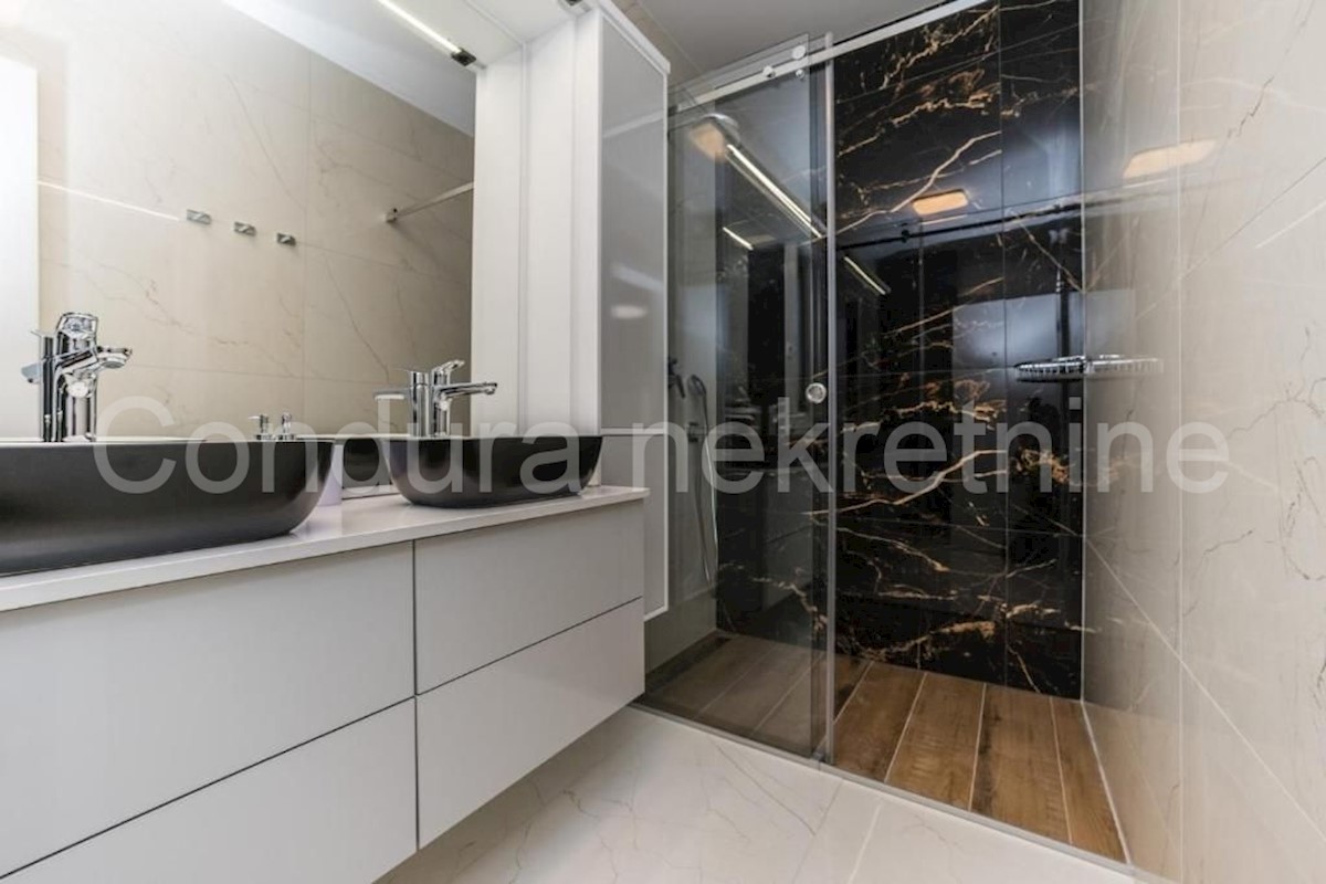 House For sale - ZADARSKA NIN