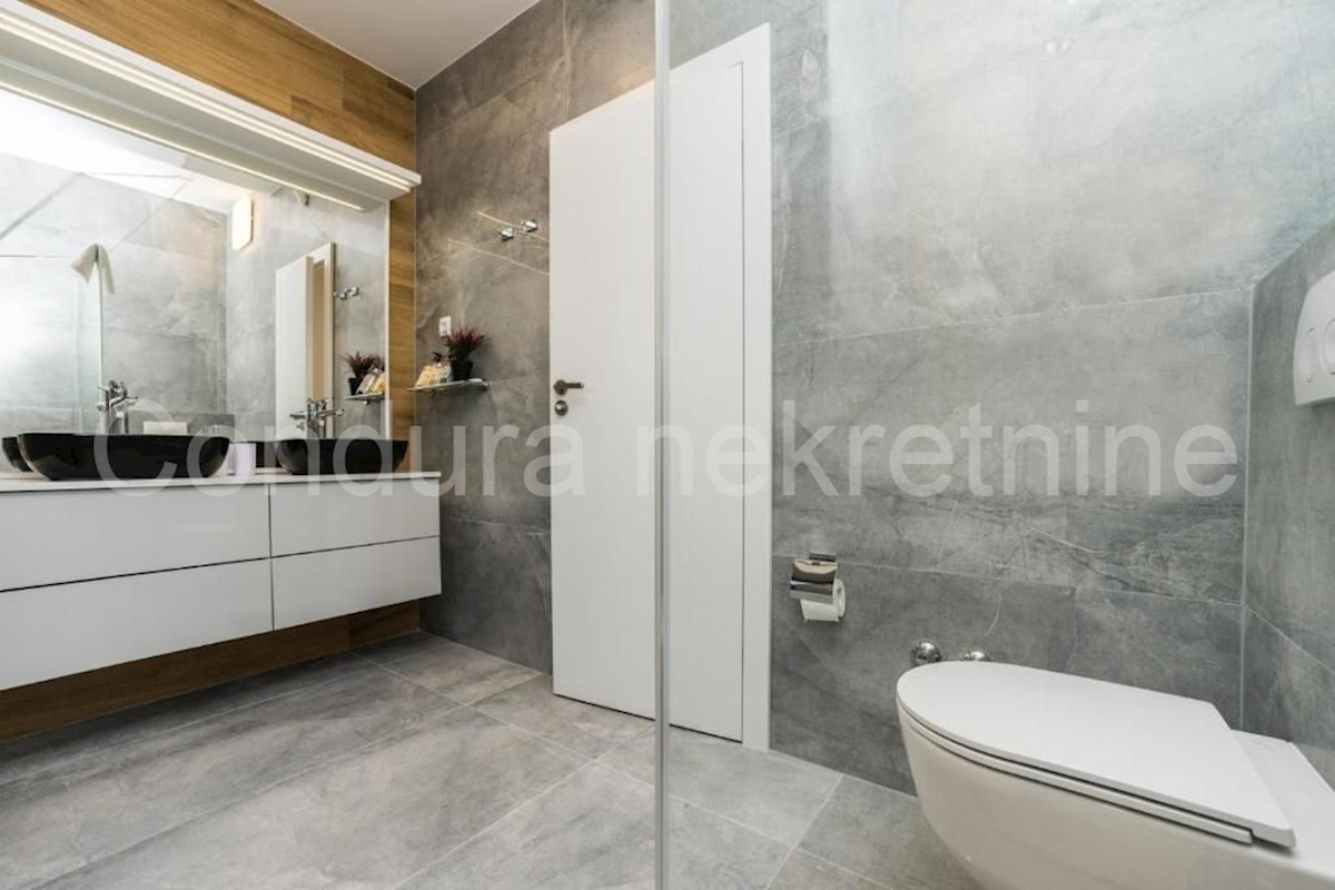 House For sale - ZADARSKA NIN