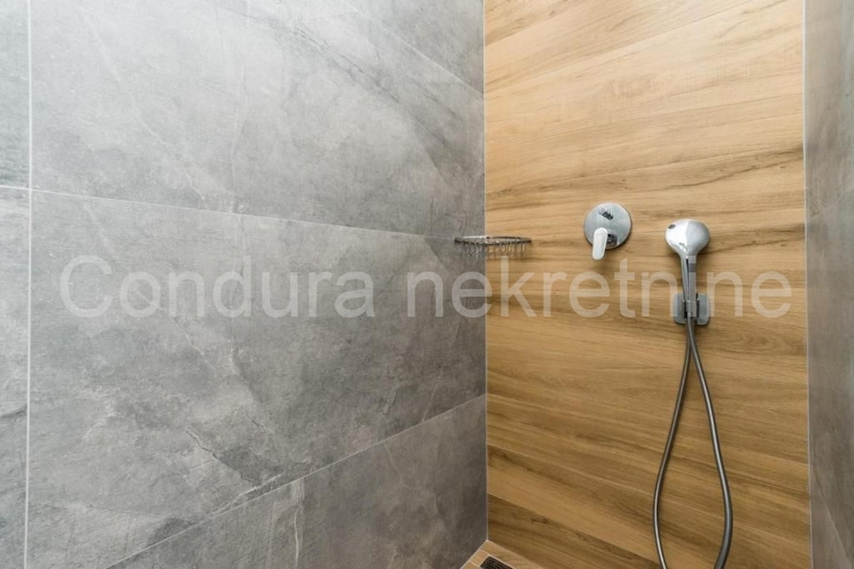 House For sale - ZADARSKA NIN