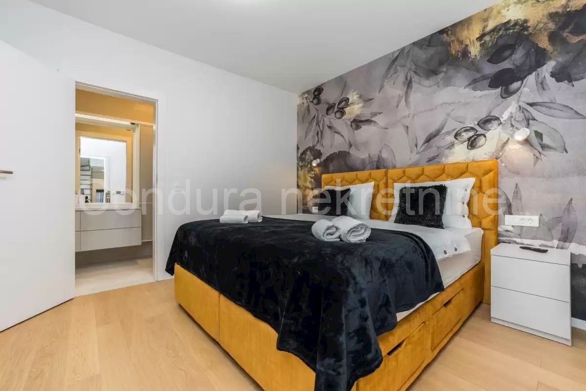 House For sale - ZADARSKA NIN