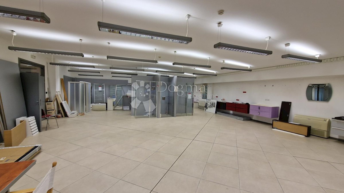 Business premises For rent - ISTARSKA PULA