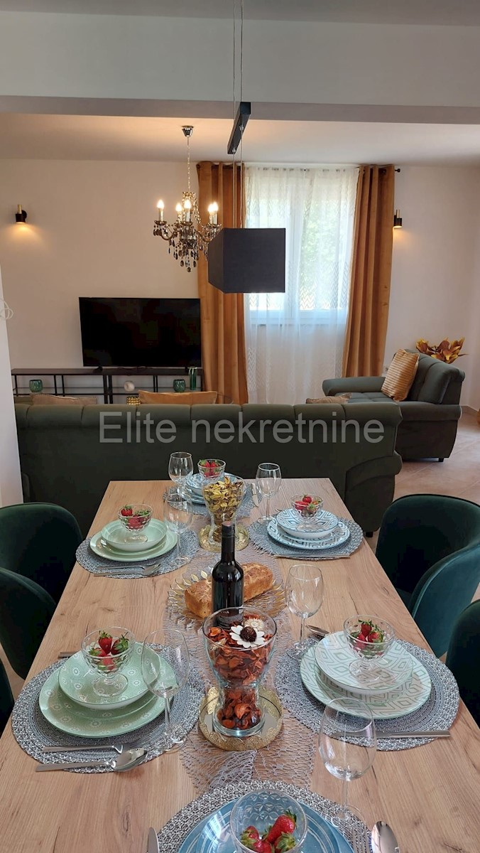 Maison À vendre - ISTARSKA SVETA NEDELJA