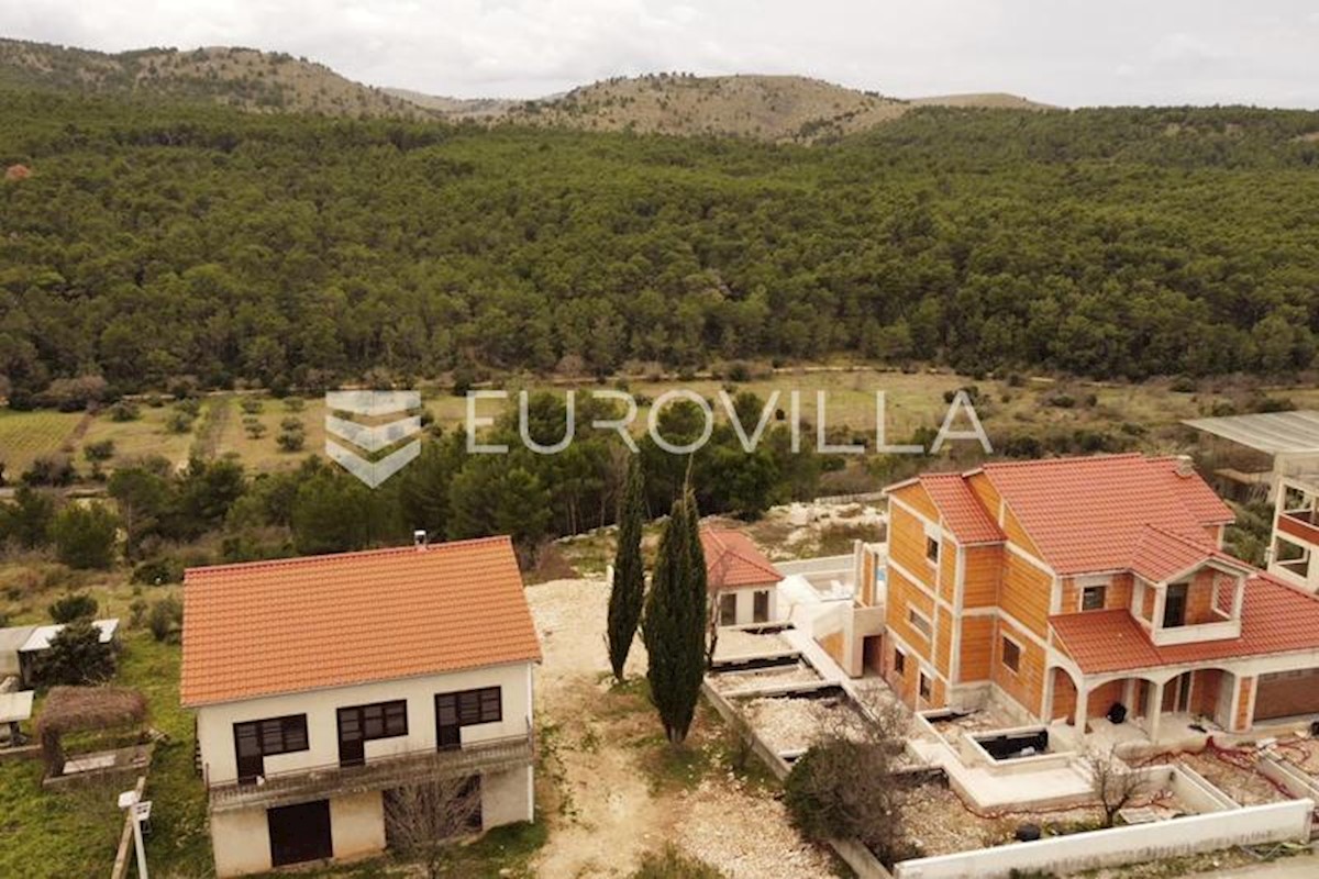 House For sale - ŠIBENSKO-KNINSKA KNIN