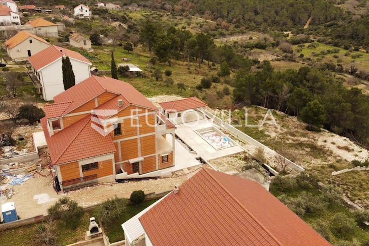 Kuća Na prodaju - ŠIBENSKO-KNINSKA KNIN