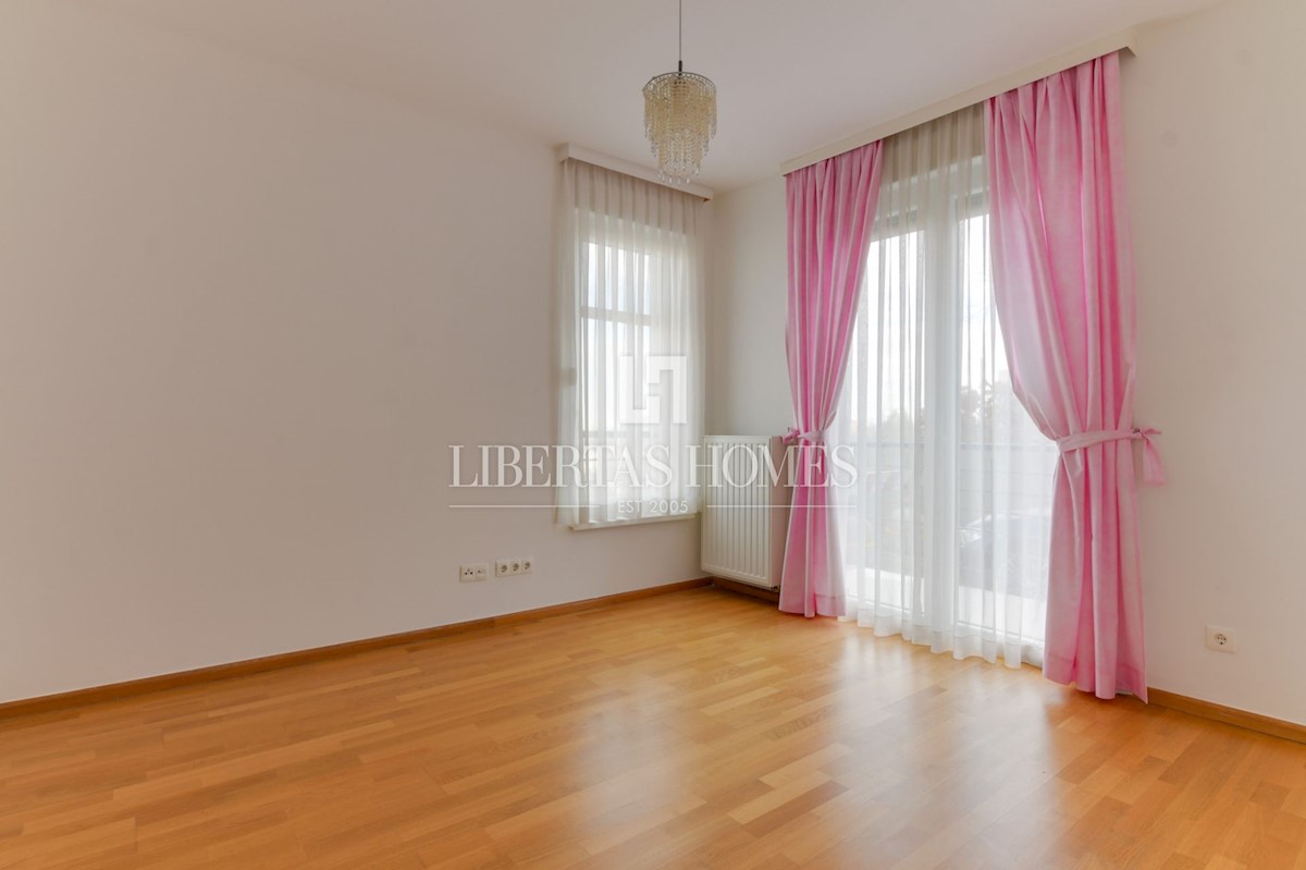 Apartmán Na prodej - KARLOVAČKA KARLOVAC