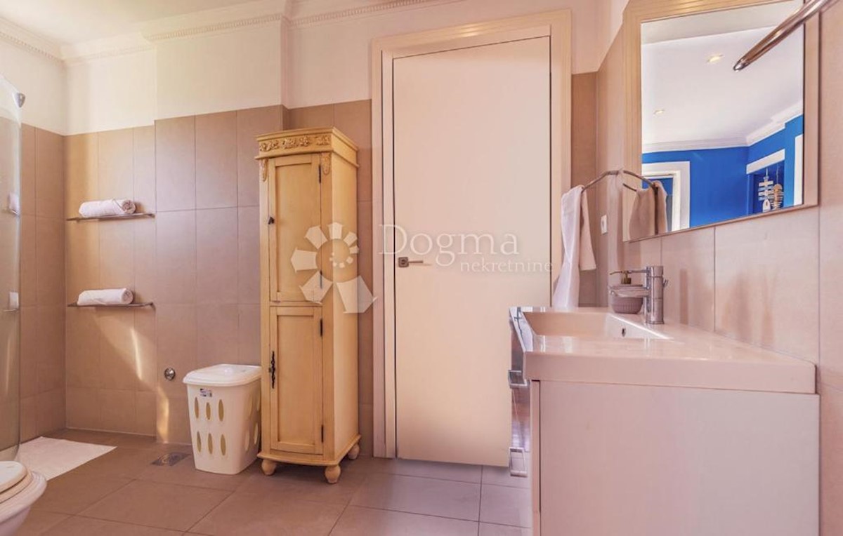 House For sale - ISTARSKA MEDULIN
