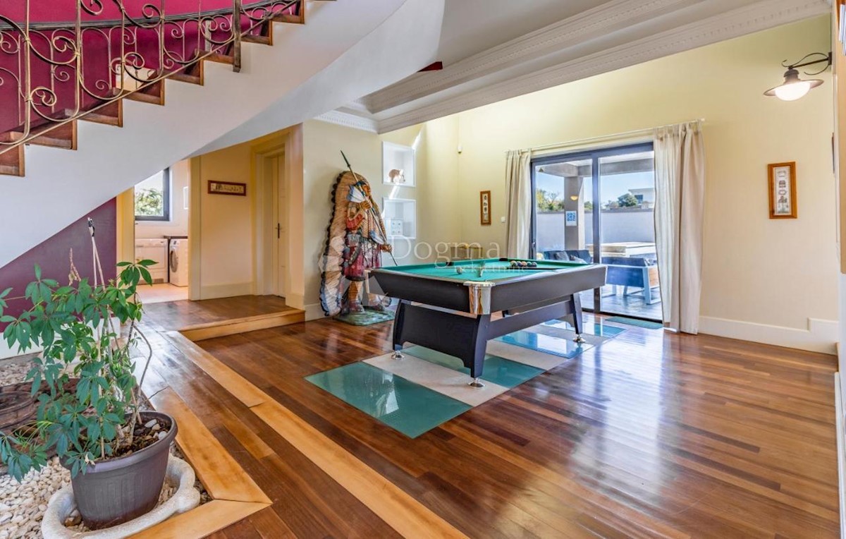 House For sale - ISTARSKA MEDULIN