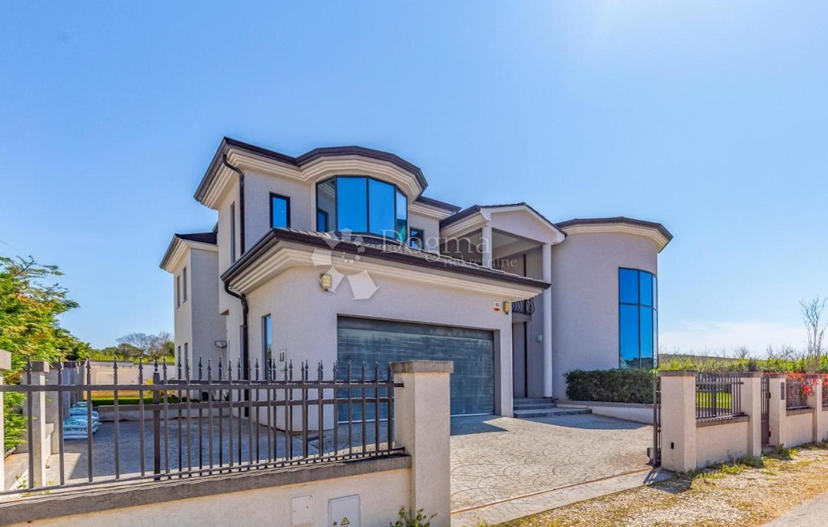 House For sale - ISTARSKA MEDULIN