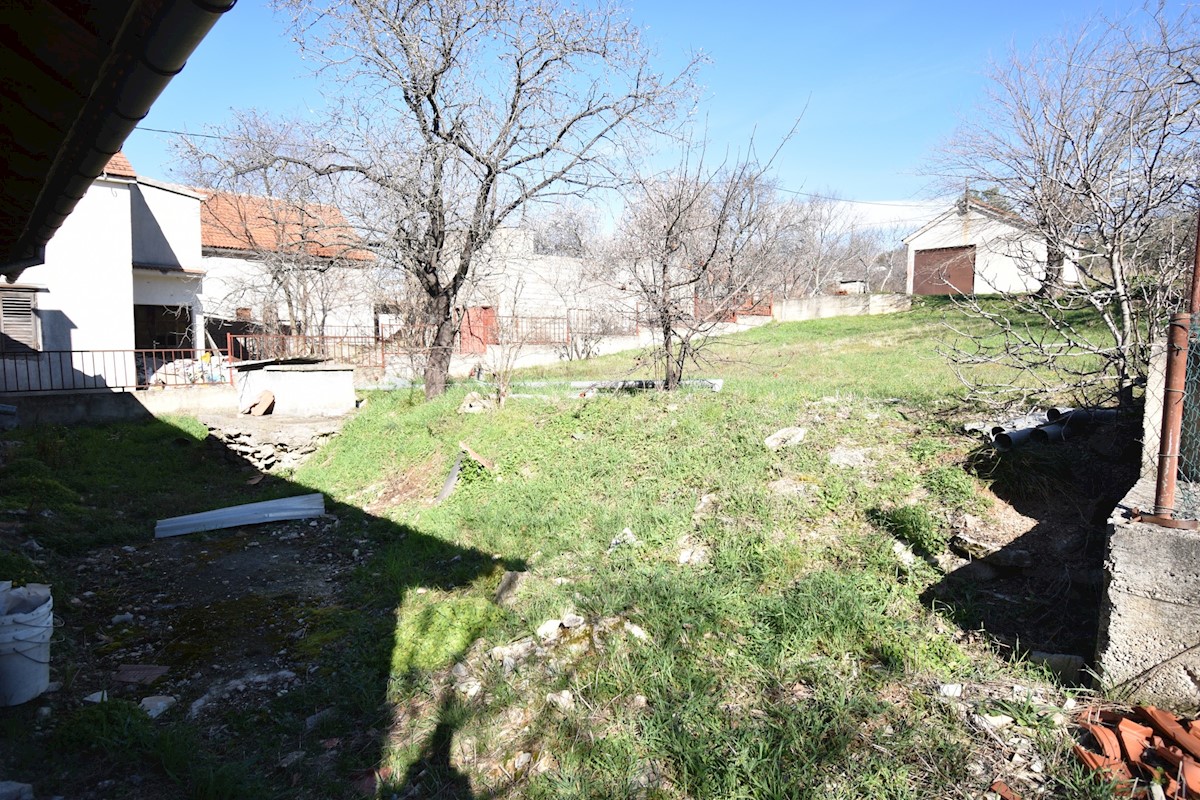 Casa In vendita - ŠIBENSKO-KNINSKA SKRADIN