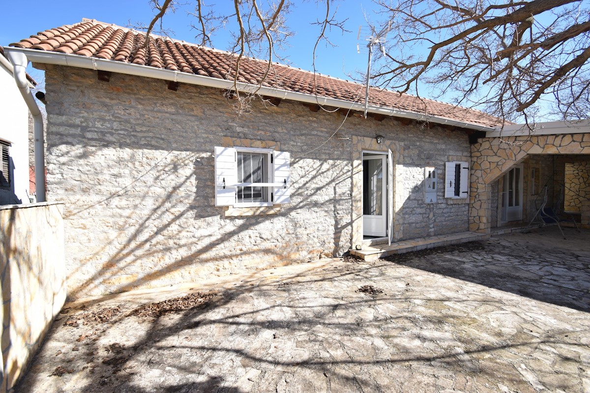 Casa In vendita - ŠIBENSKO-KNINSKA SKRADIN