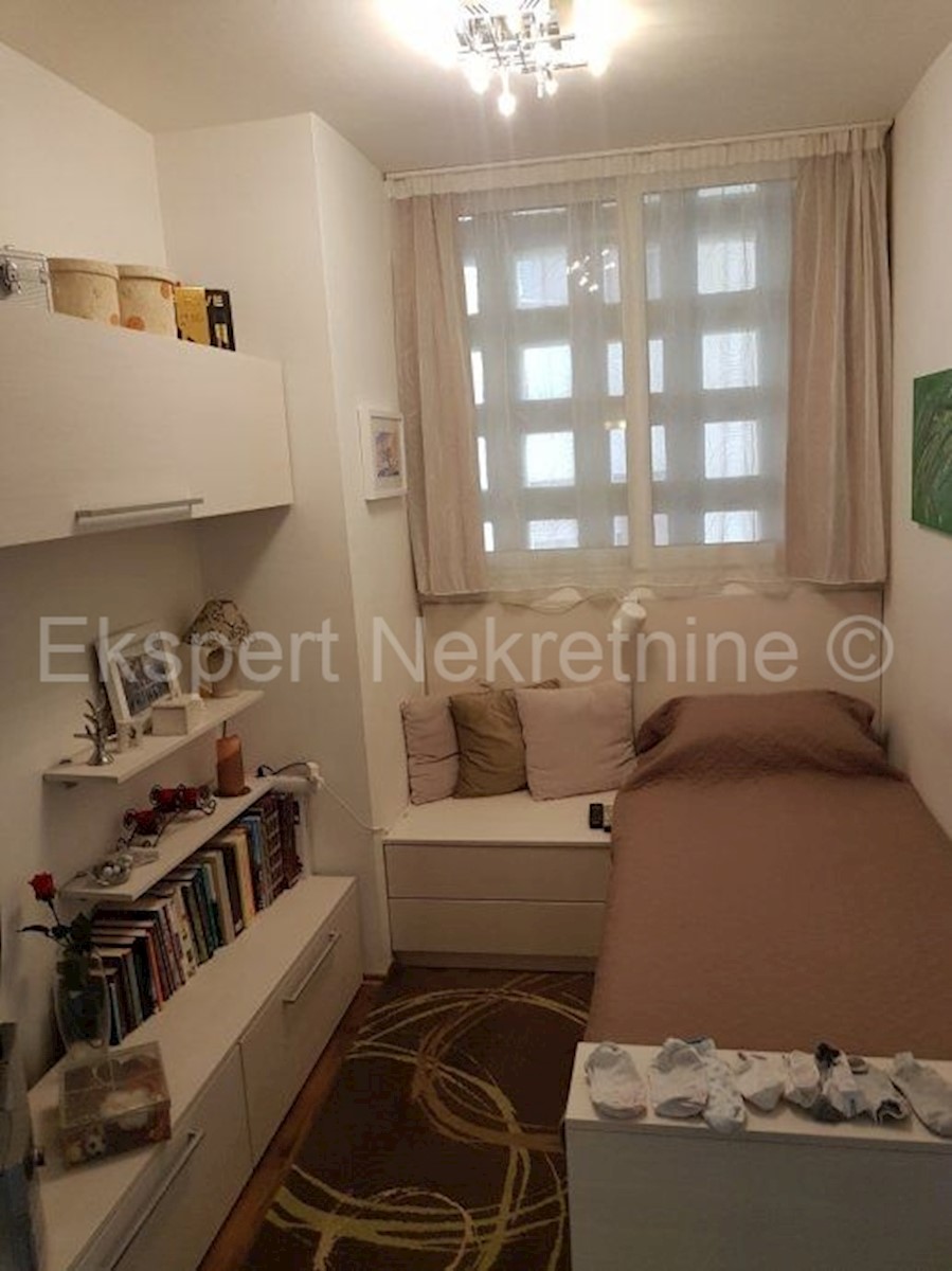 Flat For sale - SPLITSKO-DALMATINSKA SPLIT