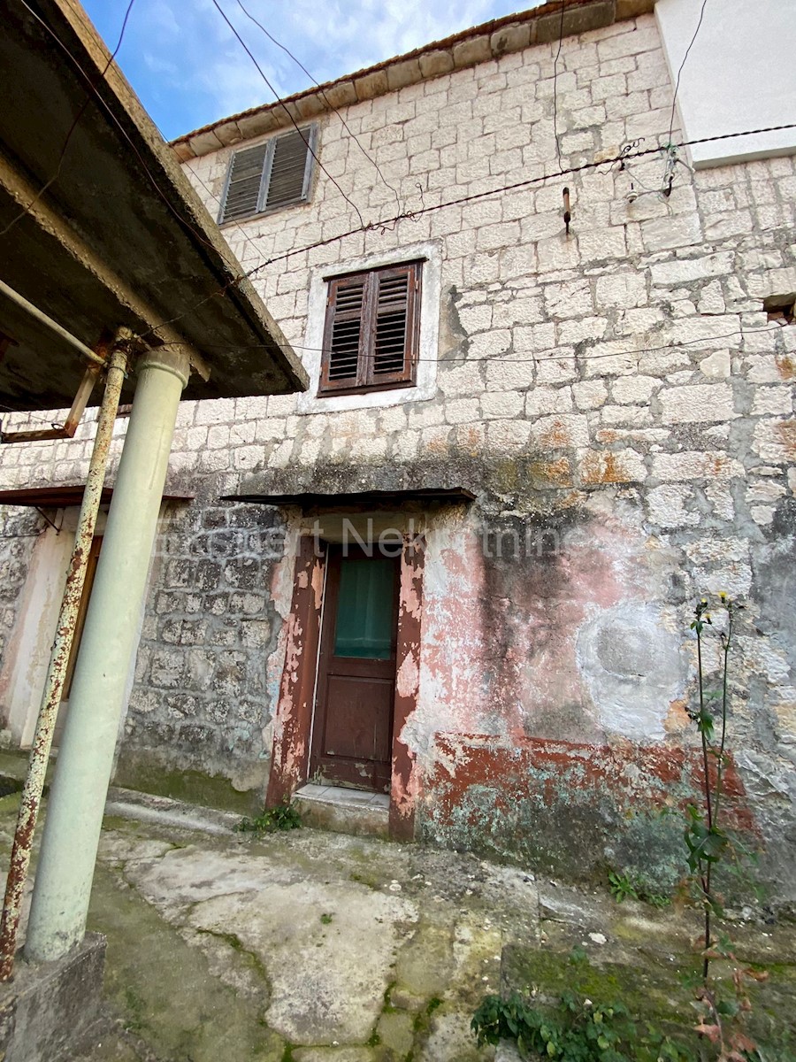 Kuća Na prodaju - SPLITSKO-DALMATINSKA ČIOVO