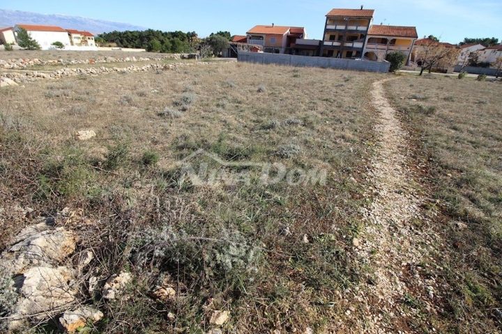 Terrain à vendre – Vir