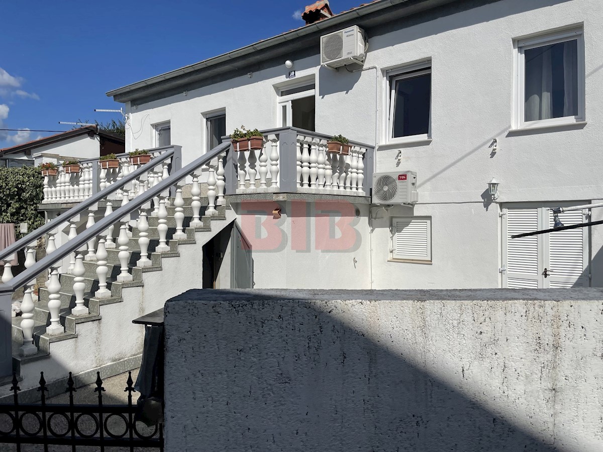 Kuća Na prodaju - PRIMORSKO-GORANSKA CRIKVENICA