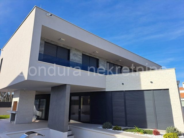 Casa in vendita 707 m² – Zaton