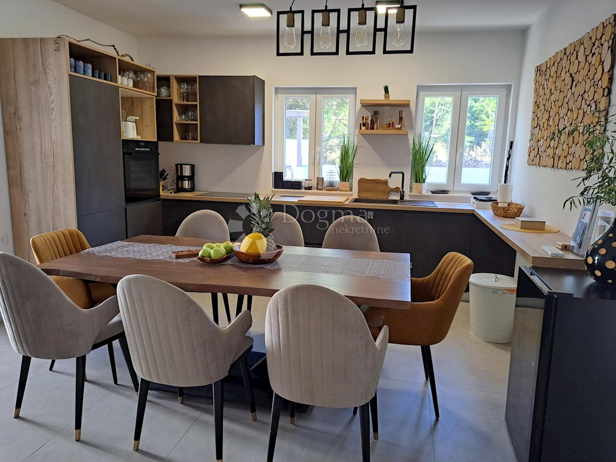 Apartment Zu verkaufen - SPLITSKO-DALMATINSKA BRAČ