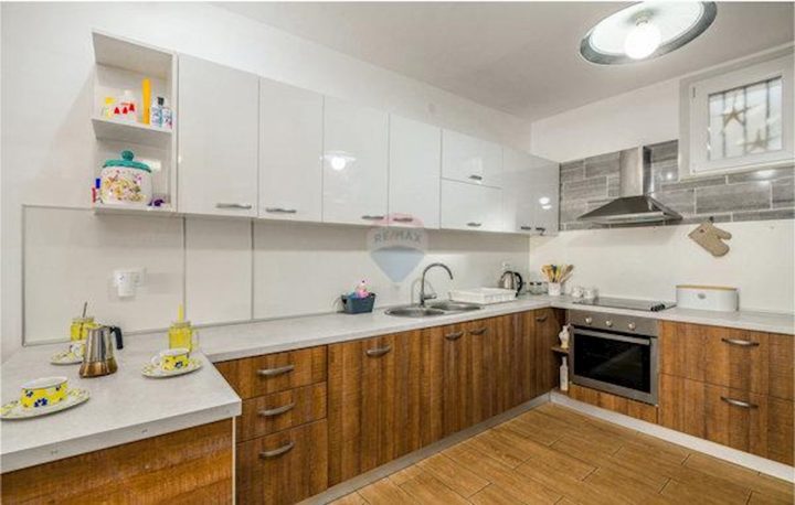Maison À vendre - Primorsko-goranska Krk - foto 4/17