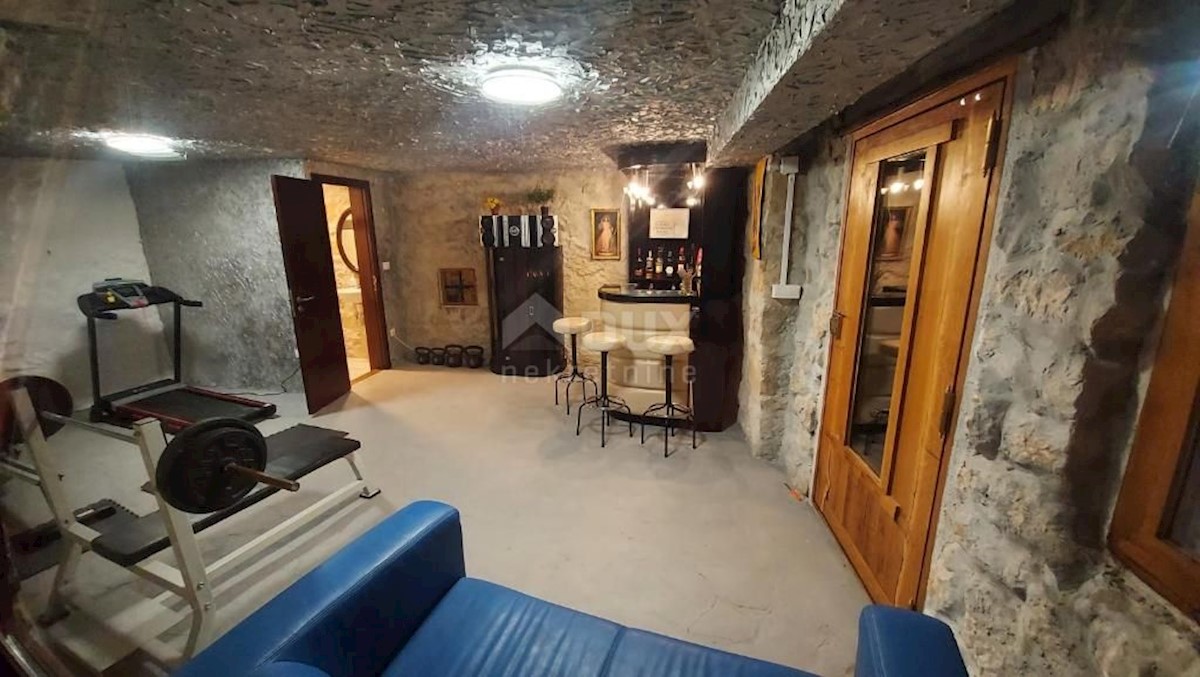 Haus Zu verkaufen - PRIMORSKO-GORANSKA VINODOLSKA OPĆINA