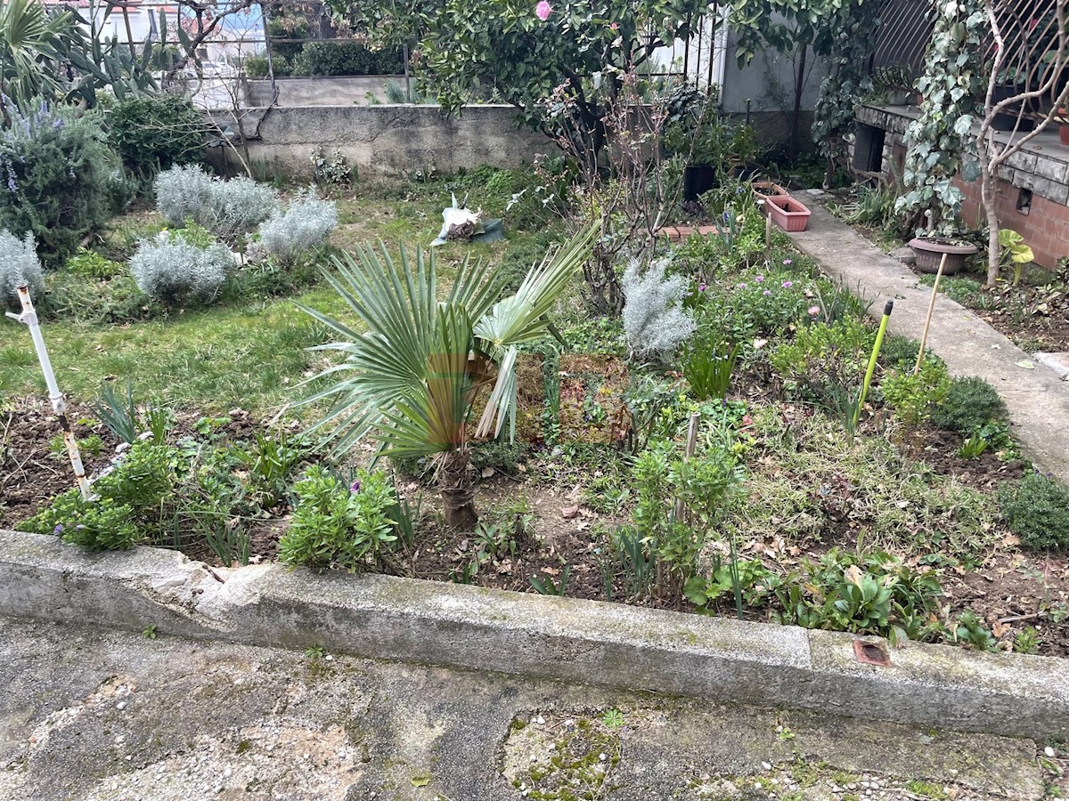 Kuća Na prodaju - PRIMORSKO-GORANSKA CRIKVENICA