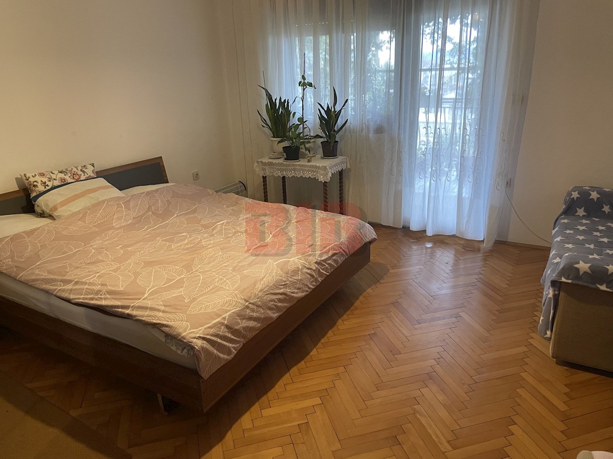Kuća Na prodaju - PRIMORSKO-GORANSKA CRIKVENICA