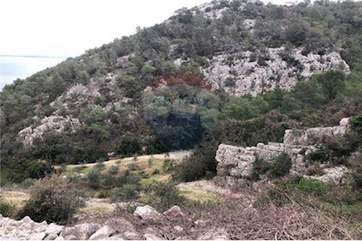 Land For sale - SPLITSKO-DALMATINSKA HVAR