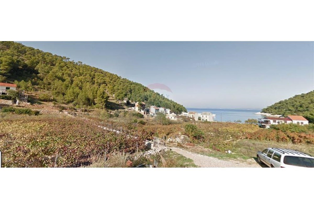 Land For sale - SPLITSKO-DALMATINSKA HVAR