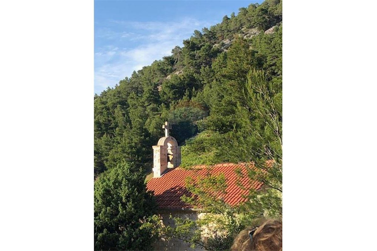 Land For sale - SPLITSKO-DALMATINSKA HVAR