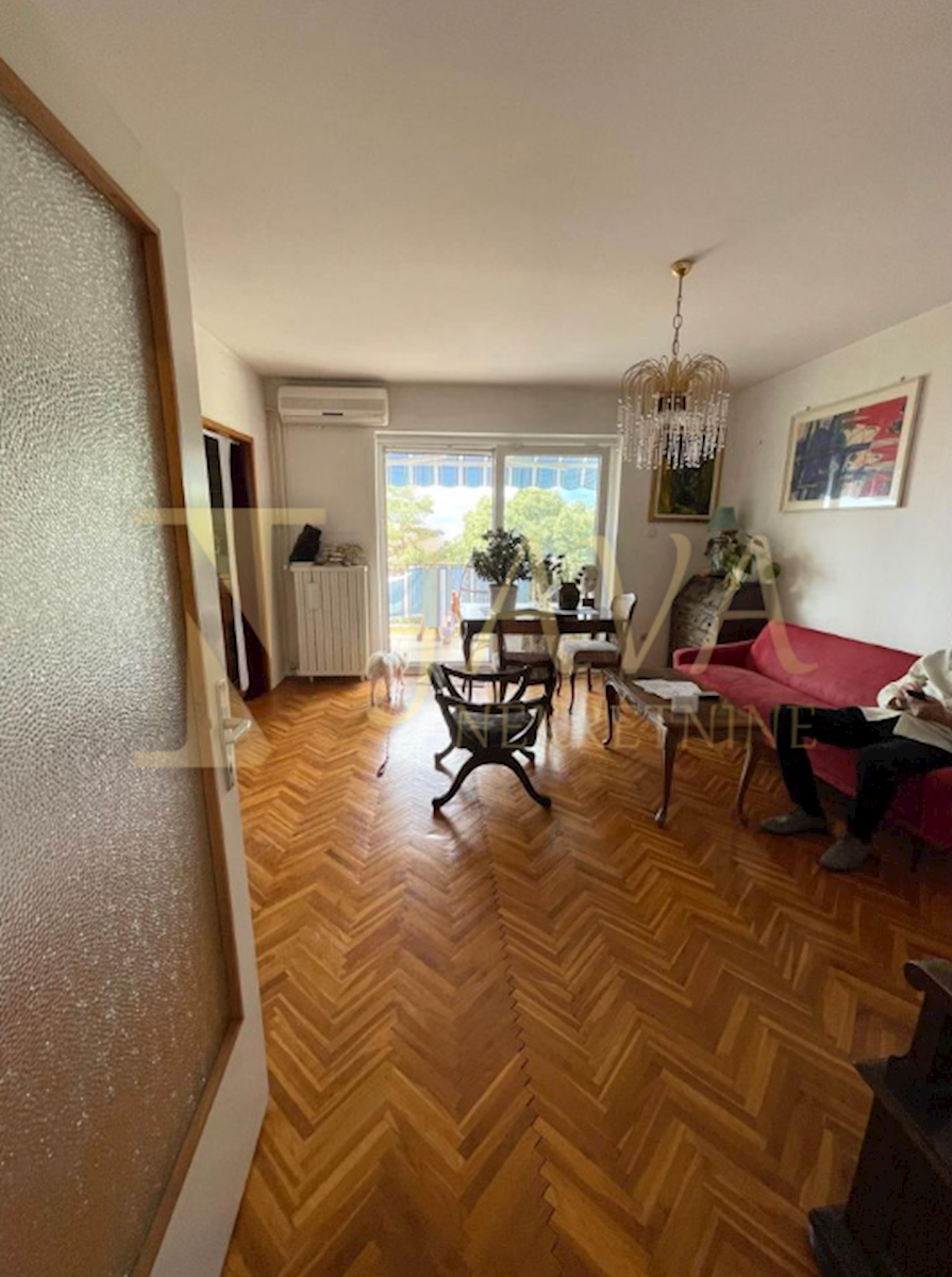 Flat For sale MARČELJEVA DRAGA