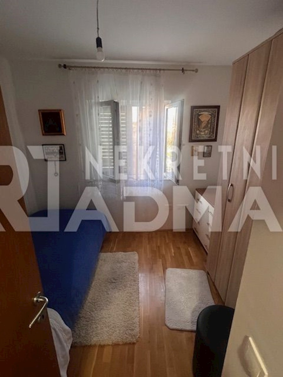 Casa In vendita - SPLITSKO-DALMATINSKA SPLIT