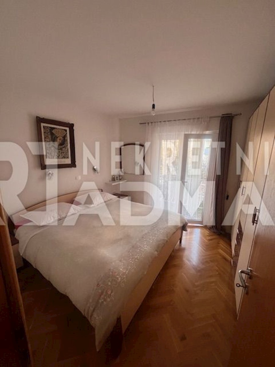 Casa In vendita - SPLITSKO-DALMATINSKA SPLIT