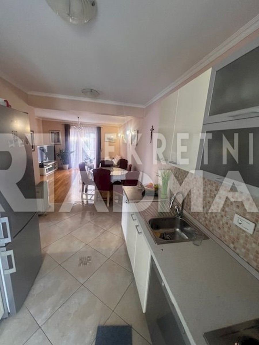 House For sale - SPLITSKO-DALMATINSKA SPLIT