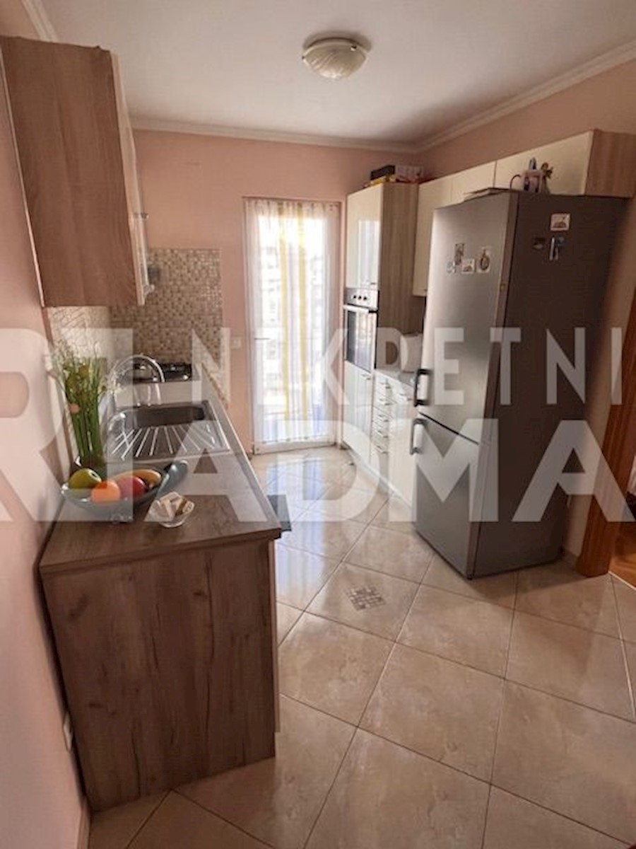 Casa In vendita - SPLITSKO-DALMATINSKA SPLIT