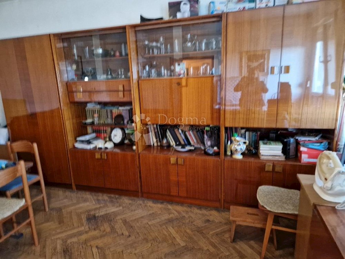 Flat For sale - KARLOVAČKA KARLOVAC