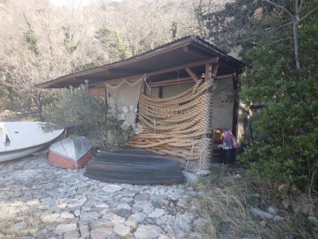 Zemljište na prodaju 2548 m² – Kraljevica
