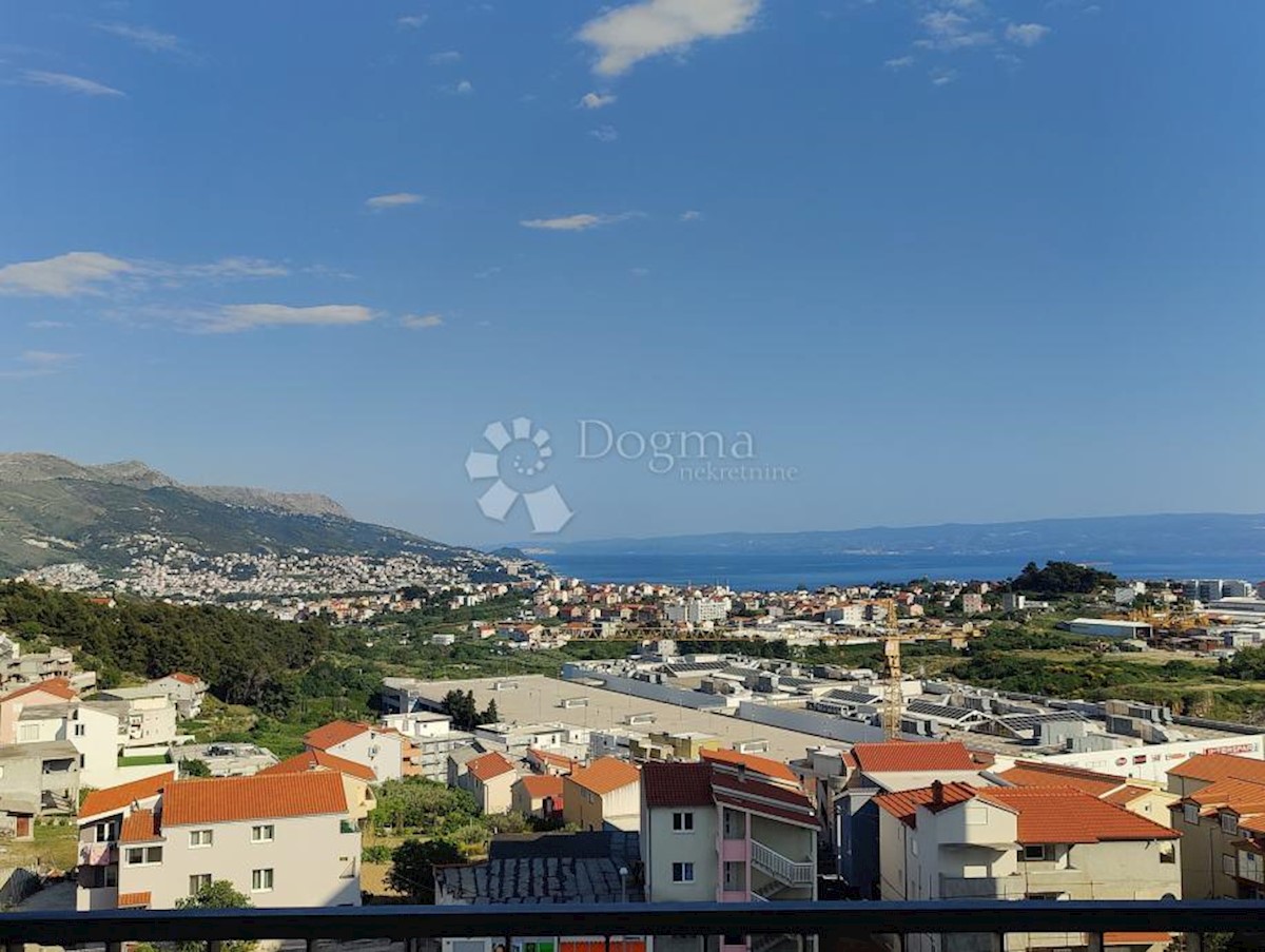 Appartement À vendre - SPLITSKO-DALMATINSKA SPLIT