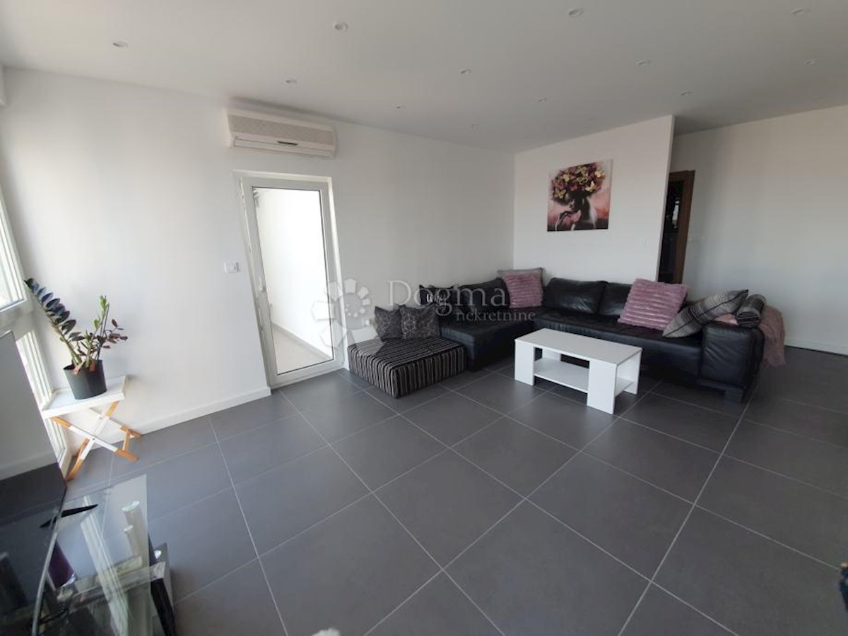 Flat For sale - SPLITSKO-DALMATINSKA SPLIT