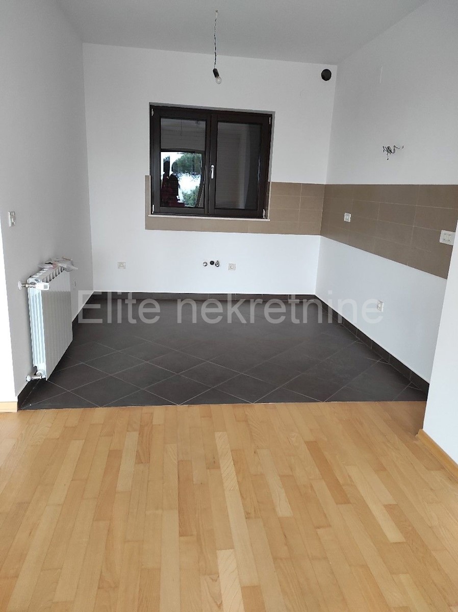 Apartma Na predaj - PRIMORSKO-GORANSKA LOVRAN