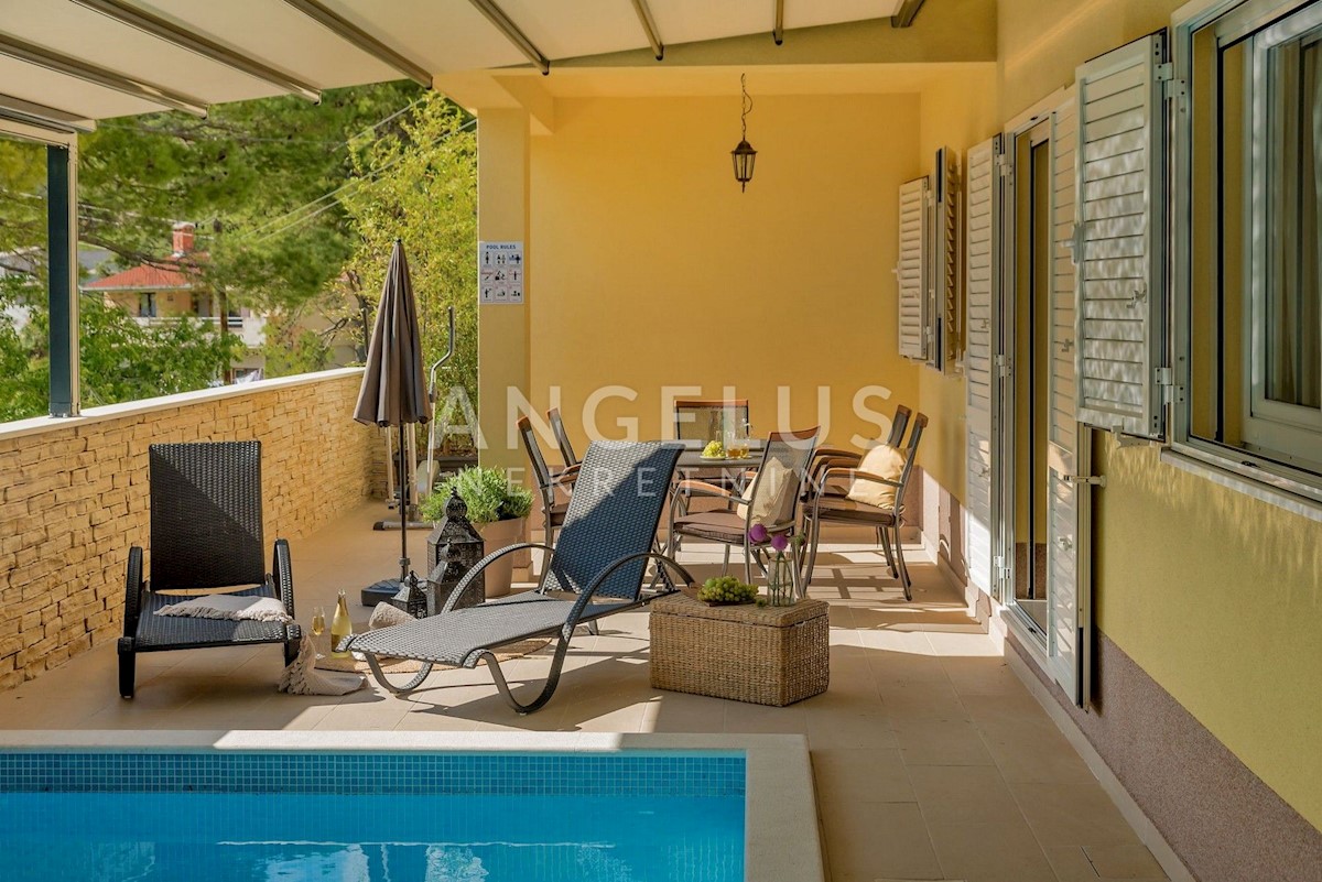 Casa In vendita - SPLITSKO-DALMATINSKA SPLIT