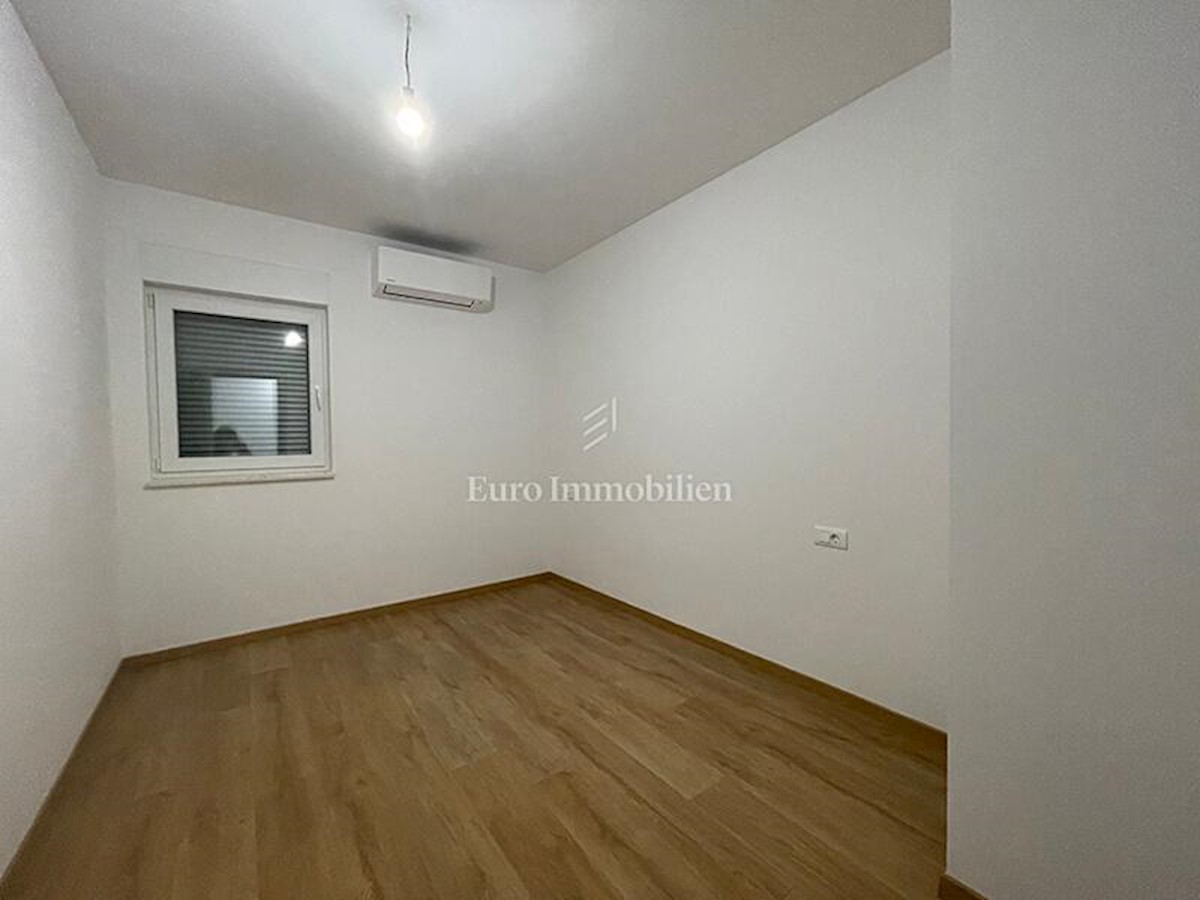 Apartmán Na predaj - SPLITSKO-DALMATINSKA BAŠKA VODA